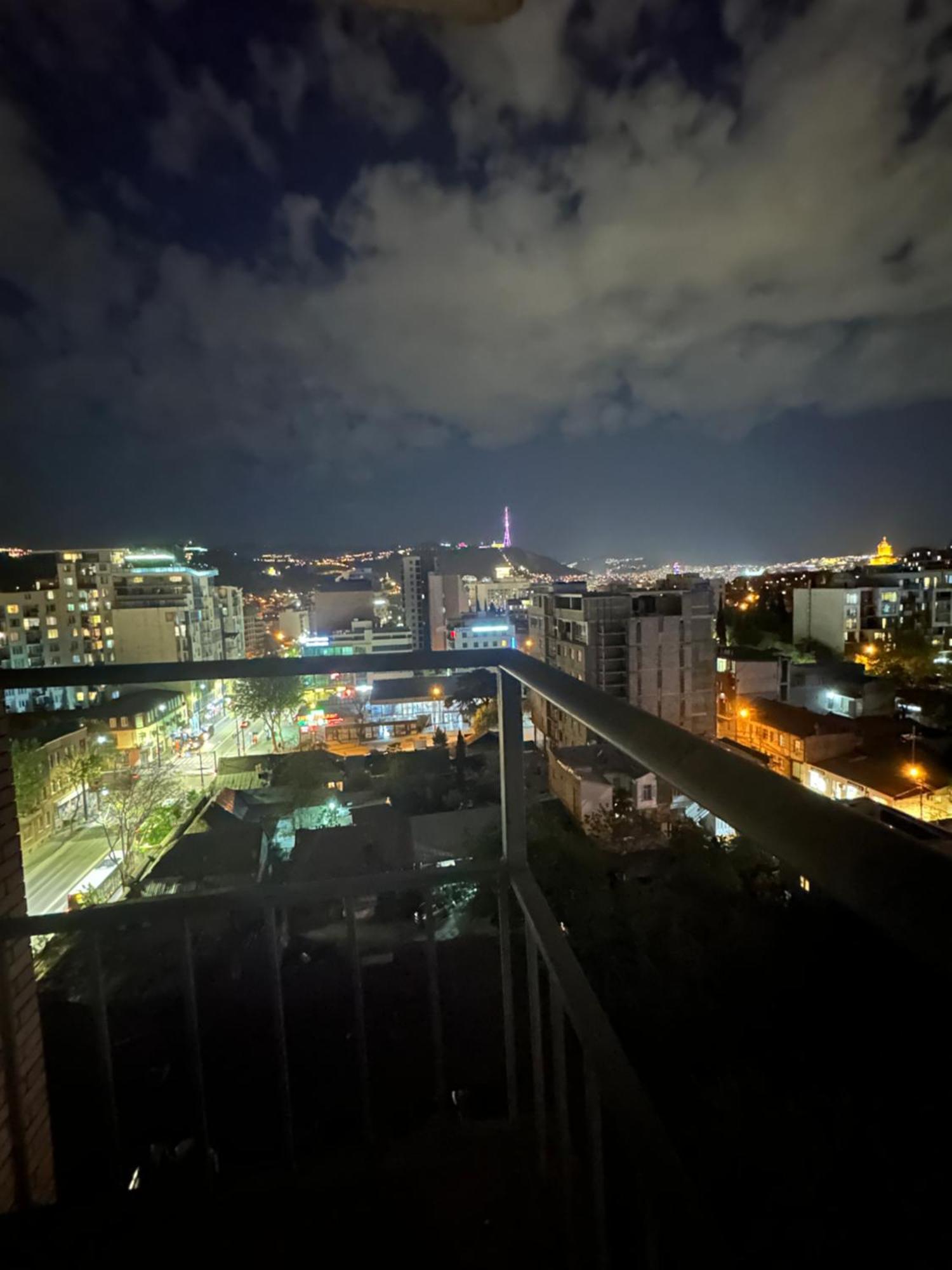 Apart Hotel Vera Tbilisi Bagian luar foto