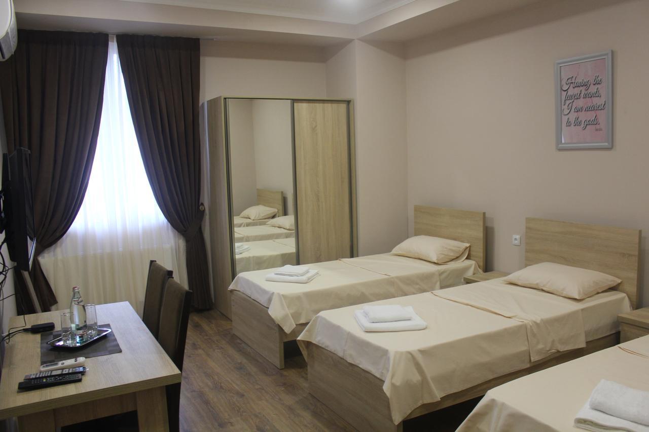 Apart Hotel Vera Tbilisi Bagian luar foto